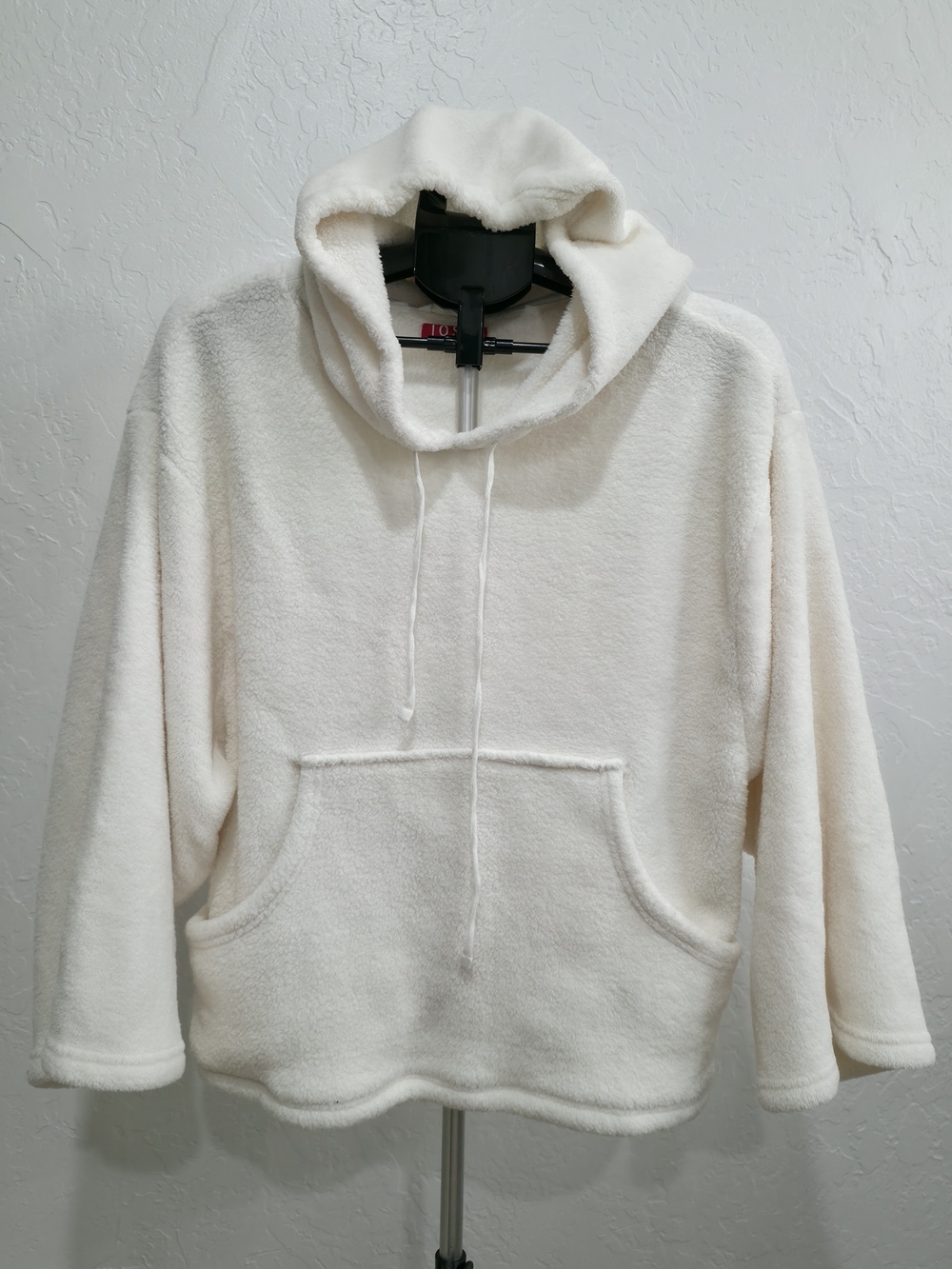 Natori Off-White Plush Hooded Pullover